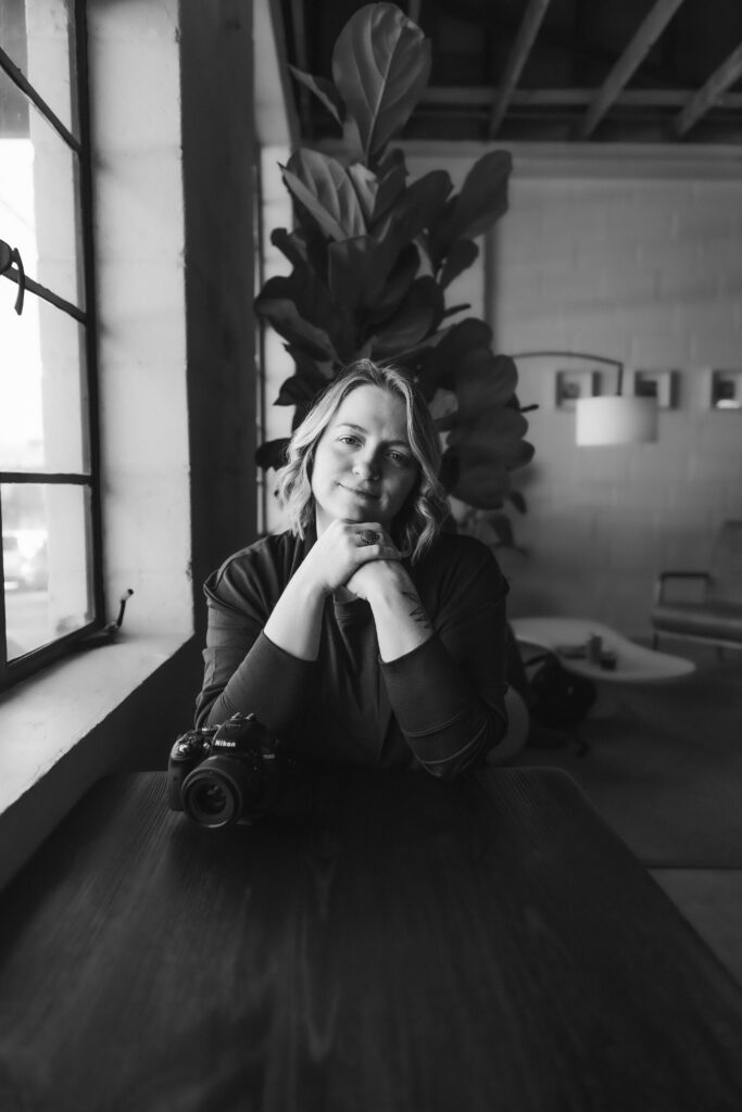 branding photo of Jessica Grace in black and white
